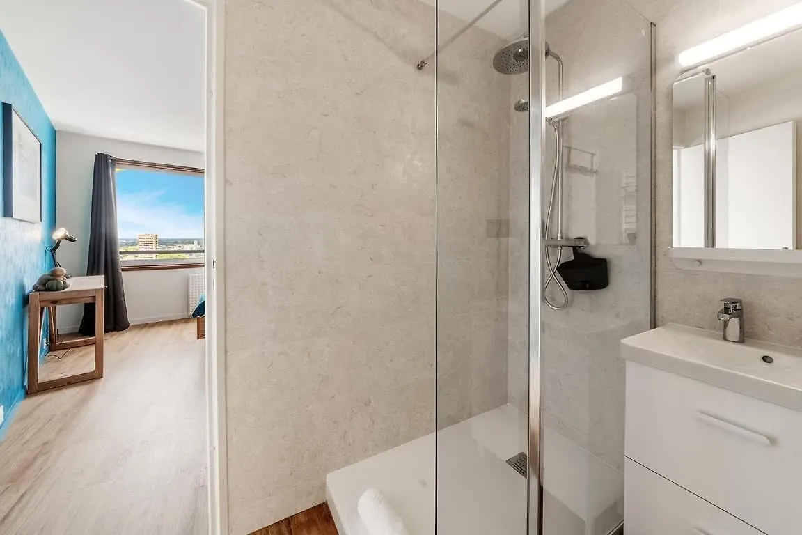 Bellevue, Appartement T2, Terrasse & Parking Rennes 0*,  Frankrike